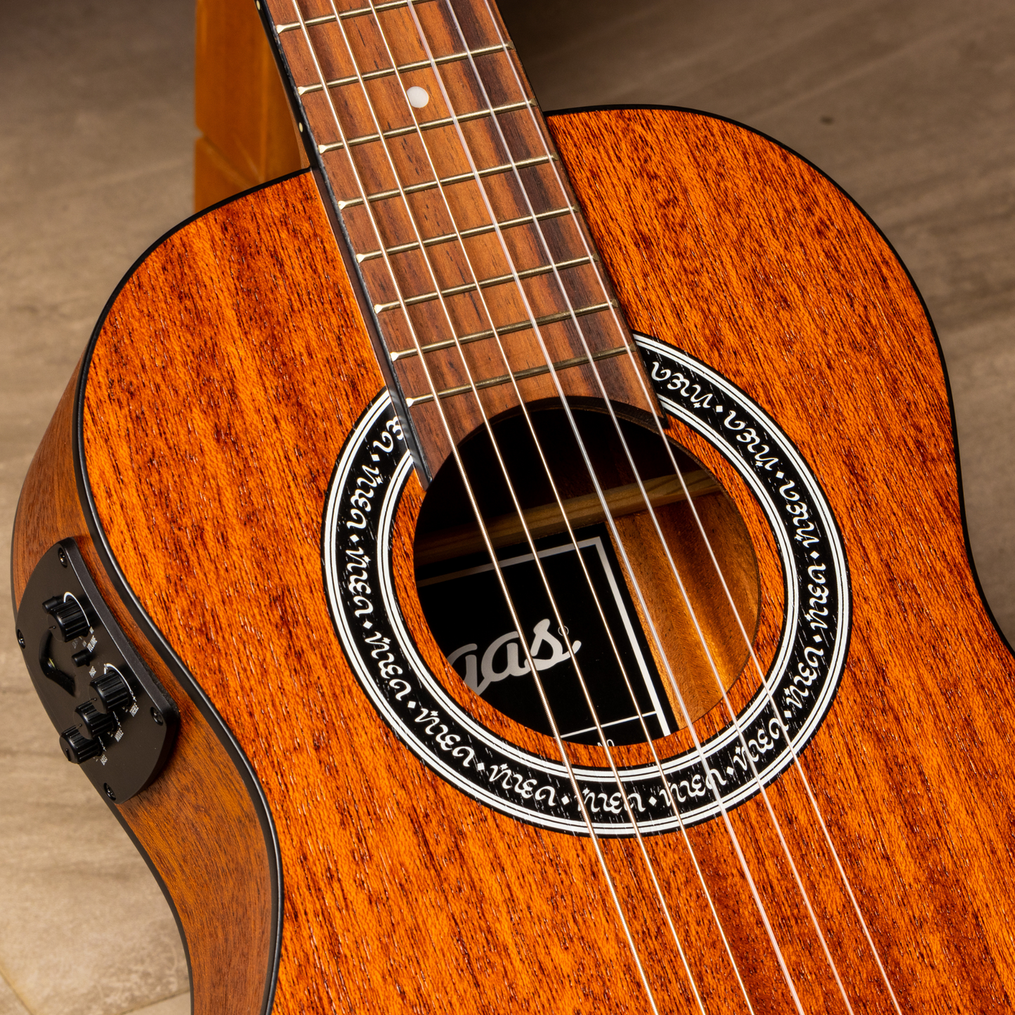 Mini Guitar - Wagas Ukes